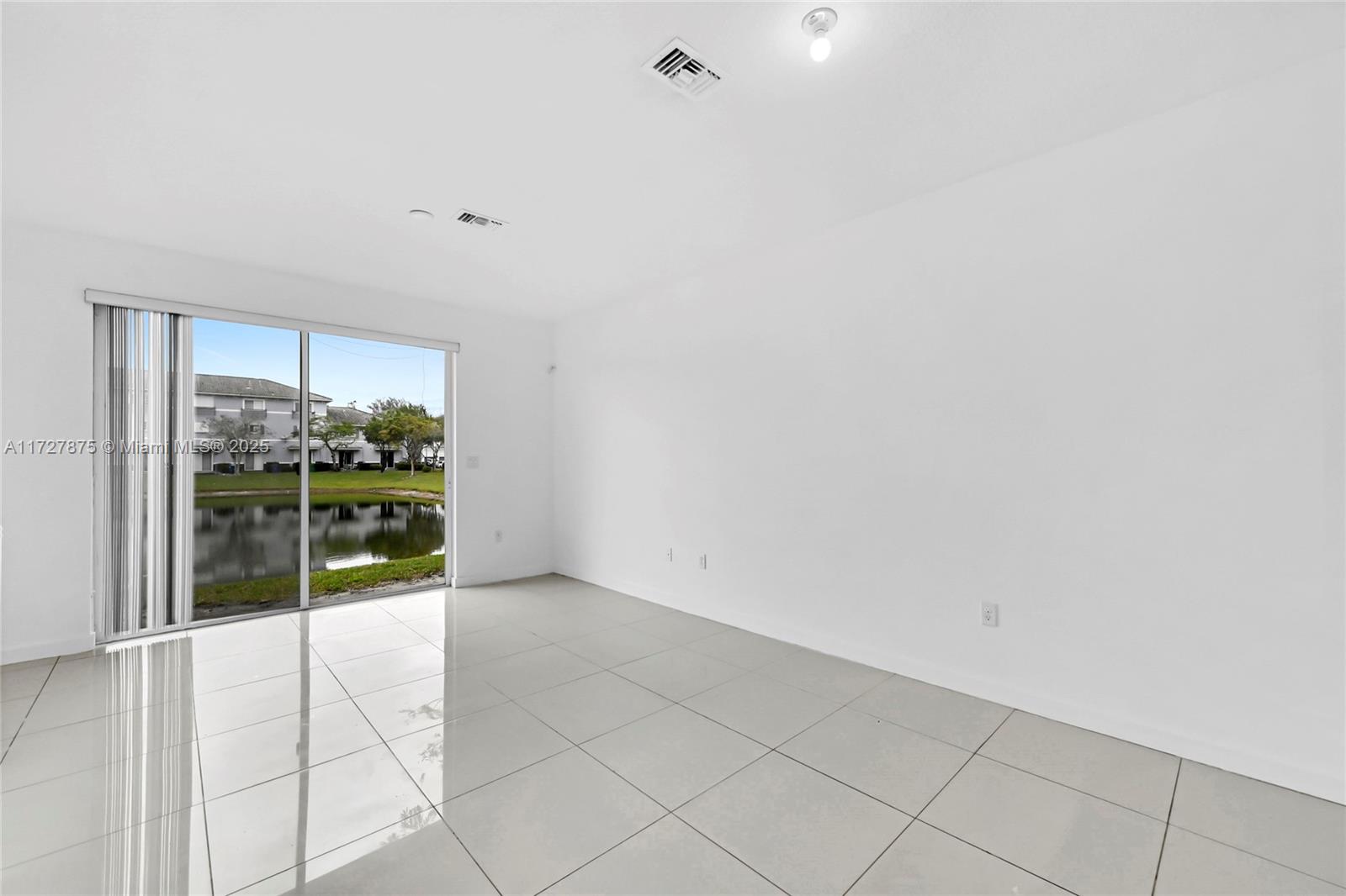 3423 NW 13th St, Lauderhill, Florida image 6