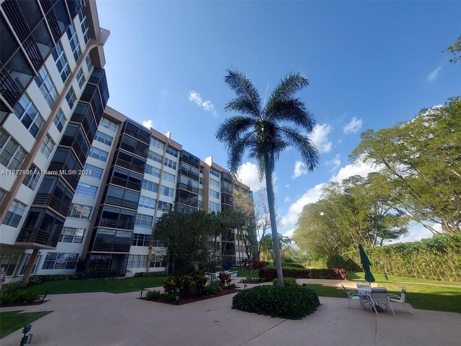 1400 Saint Charles Pl #309, Pembroke Pines, Florida image 26