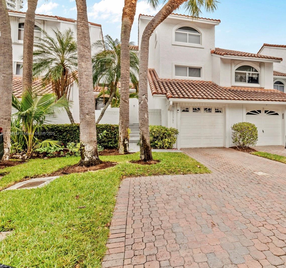 20941 Ne 37th Ct, Aventura, Florida image 3