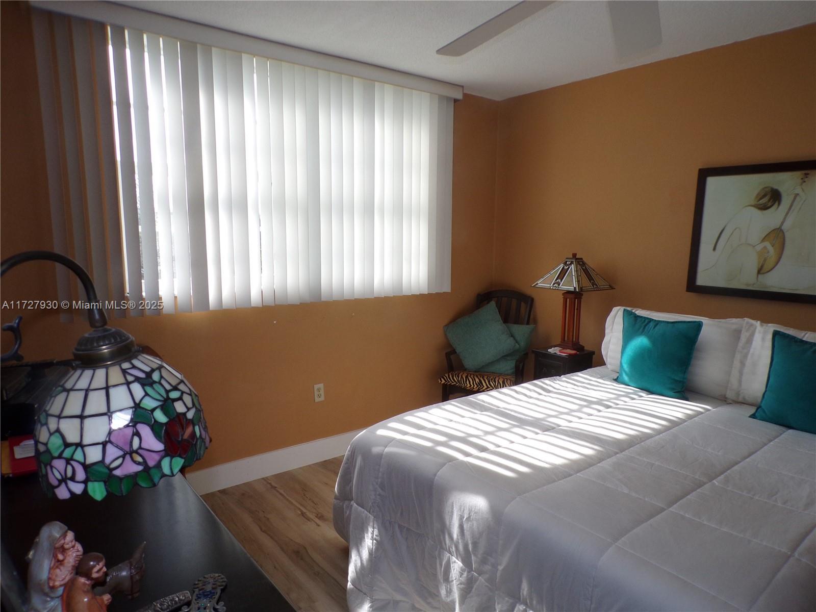 2855 Leonard Dr #H407, Aventura, Florida image 33