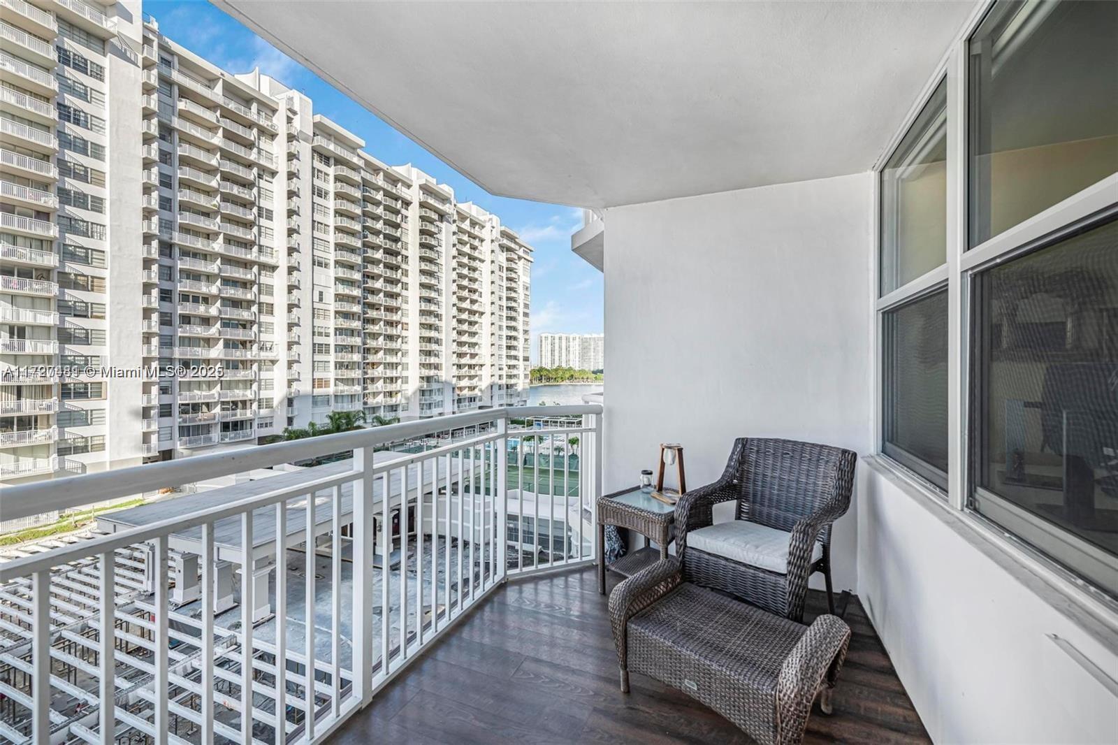 18021 Biscayne Blvd #604, Aventura, Florida image 20