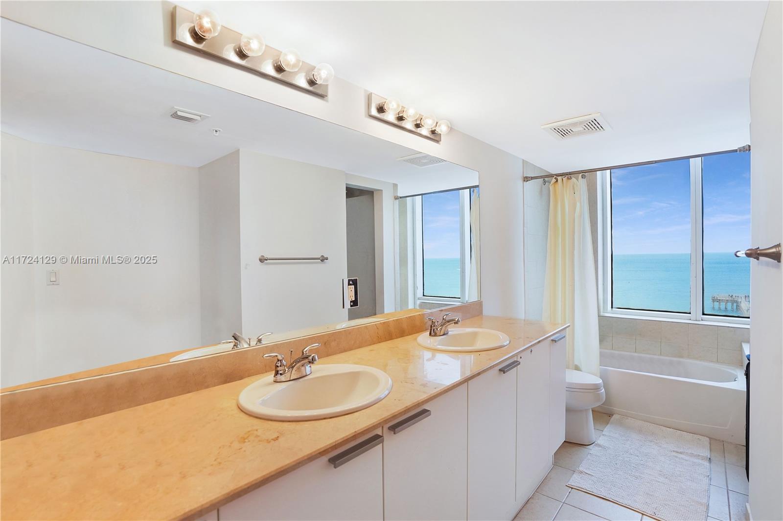 16699 Collins Ave #1002, Sunny Isles Beach, Florida image 2