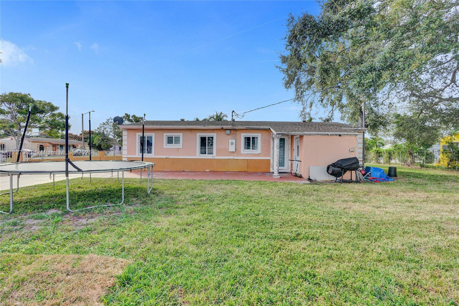 16001 NW 28th Pl, Miami Gardens, Florida image 7