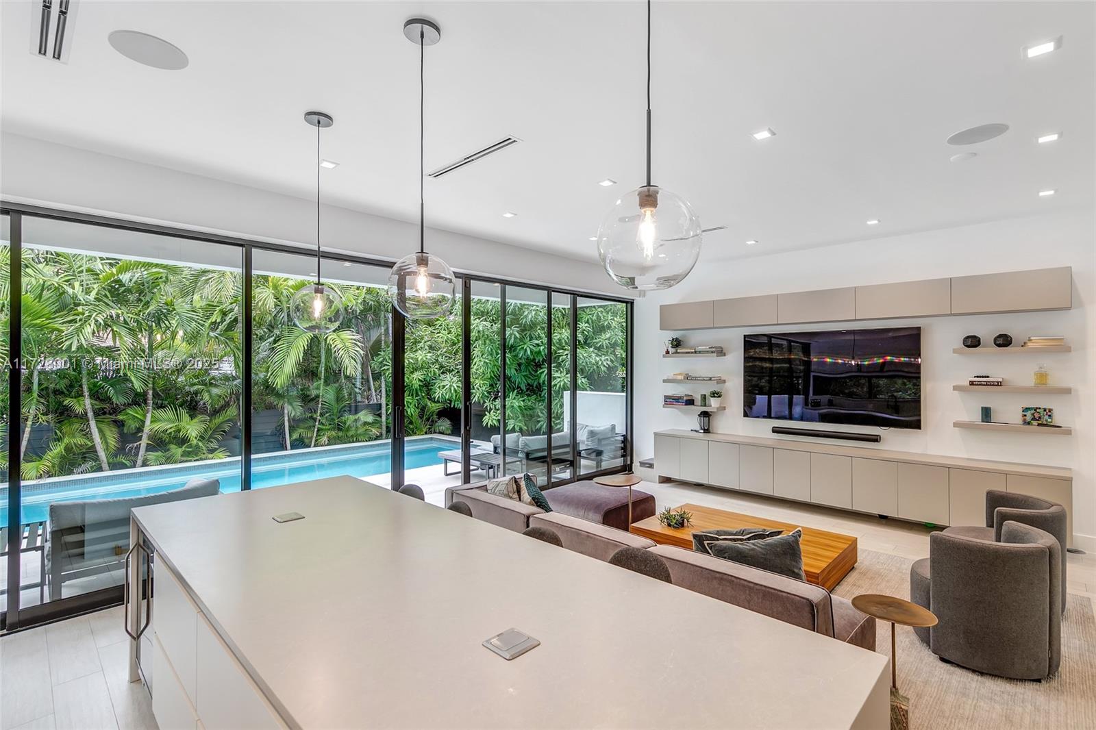 1311 Bay Dr, Miami Beach, Florida image 18