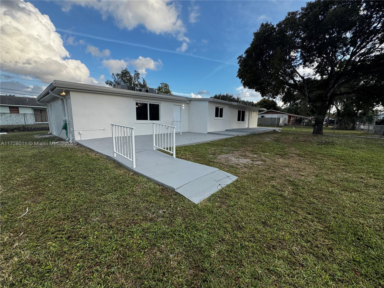 1911 SW 97th Ave, Miramar, Florida image 4