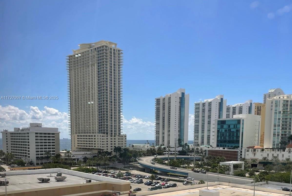 17011 N Bay Rd #1019, Sunny Isles Beach, Florida image 9