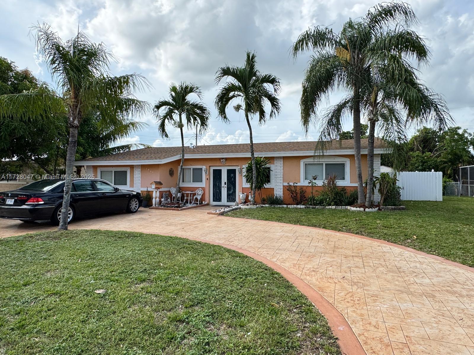 7921 Panama St, Miramar, Florida image 3