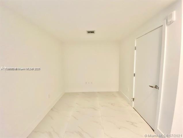 16385 Biscayne Blvd #702, North Miami Beach, Florida image 3