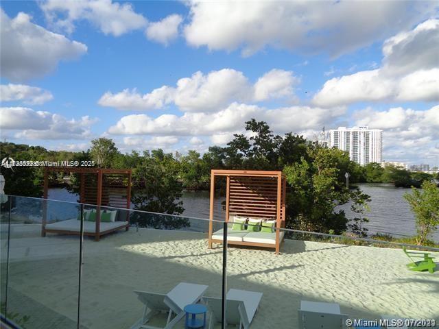 16385 Biscayne Blvd #702, North Miami Beach, Florida image 38