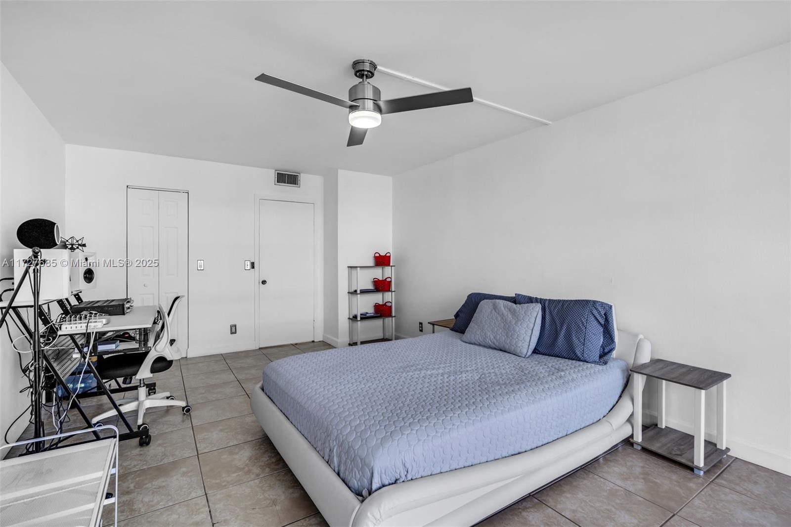 400 Leslie Dr #817, Hallandale Beach, Florida image 22