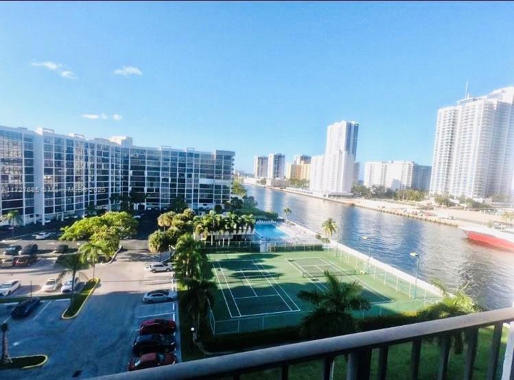 400 Leslie Dr #817, Hallandale Beach, Florida image 37