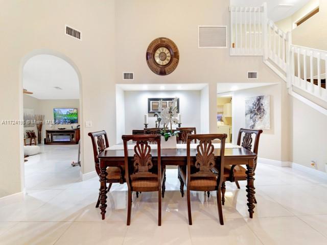 1085 Fairfax Ln, Weston, Florida image 17