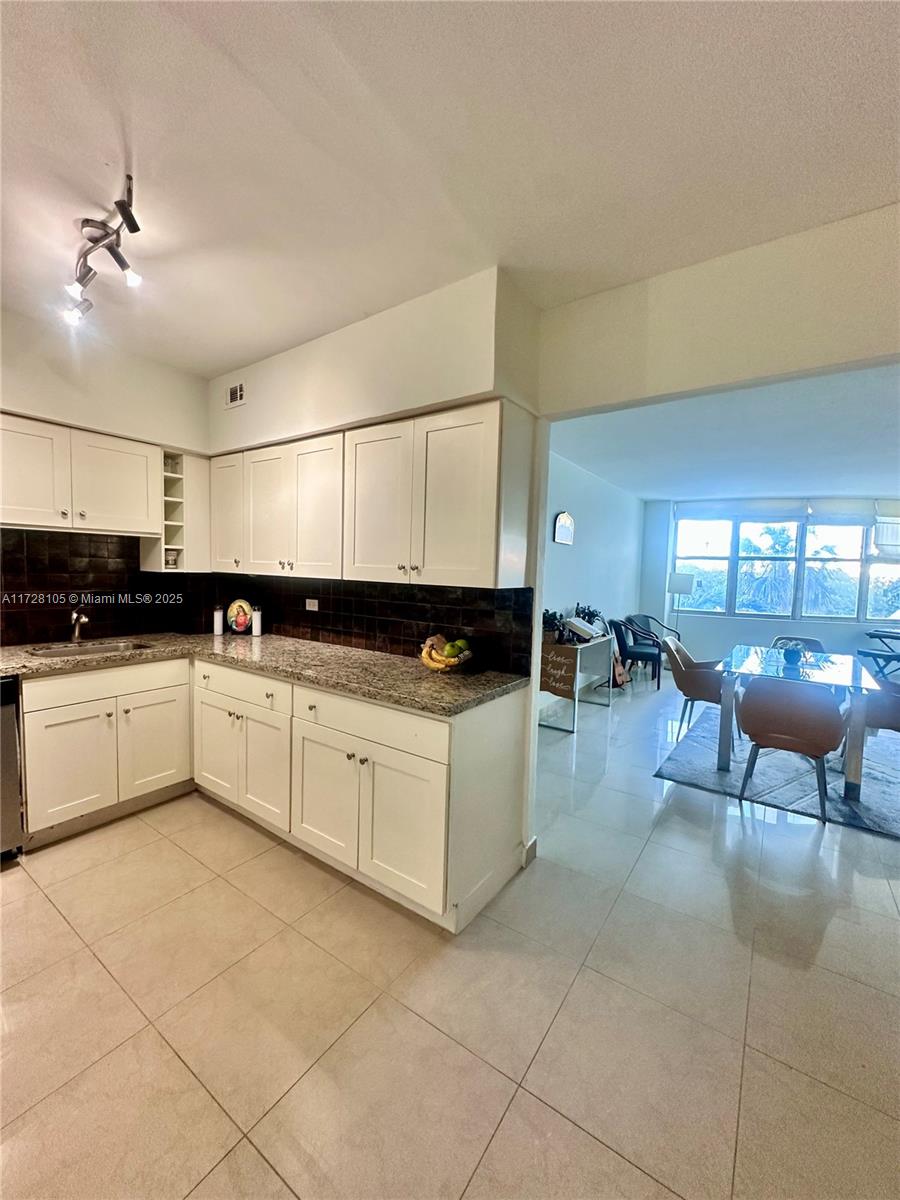 7441 Wayne Ave Unit 2g, Miami Beach, Florida image 10