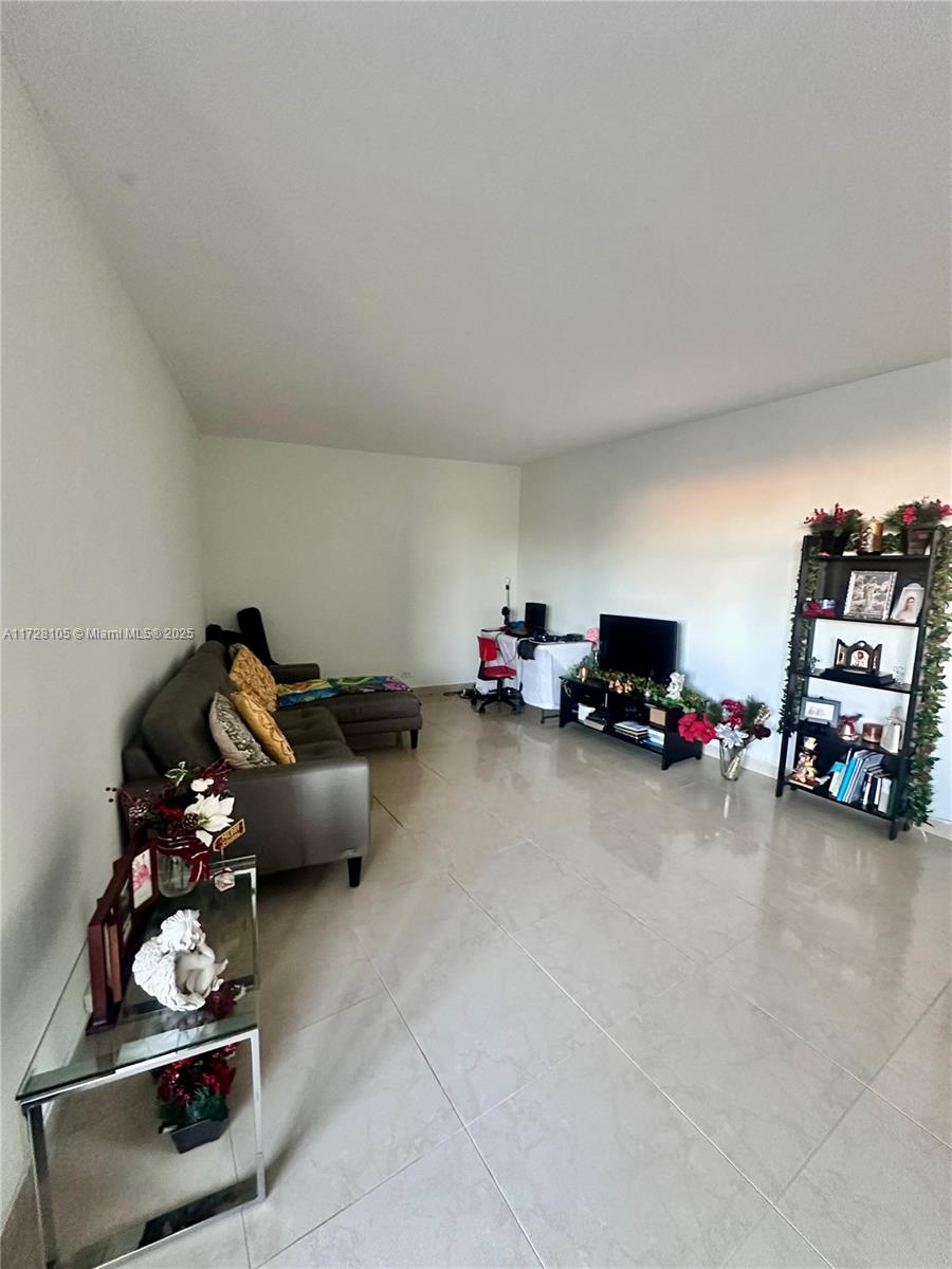 7441 Wayne Ave Unit 2g, Miami Beach, Florida image 11