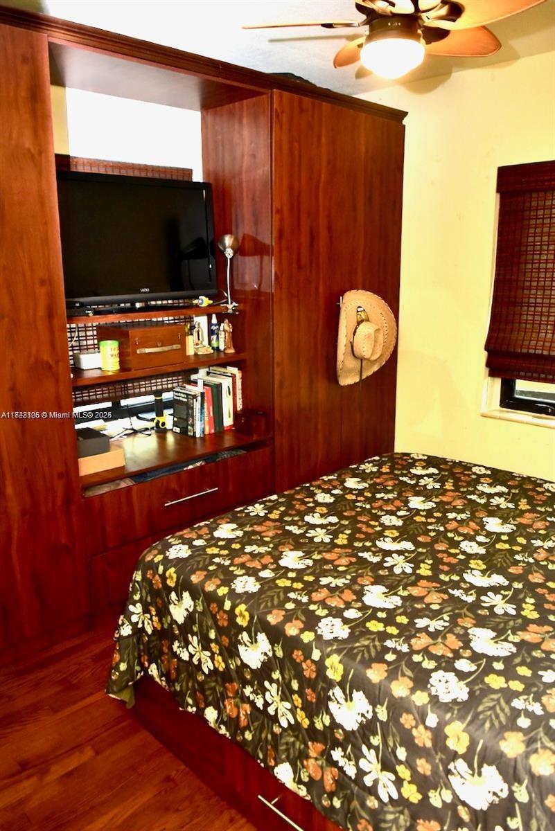 Listing Photo 9