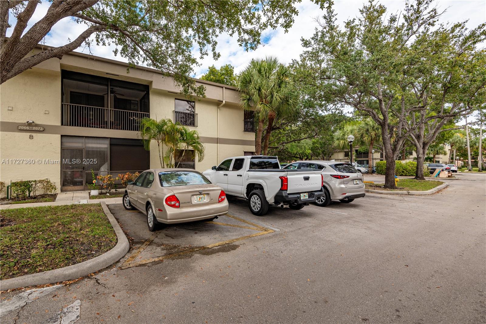 2871 S Carambola Cir S #2062, Coconut Creek, Florida image 2