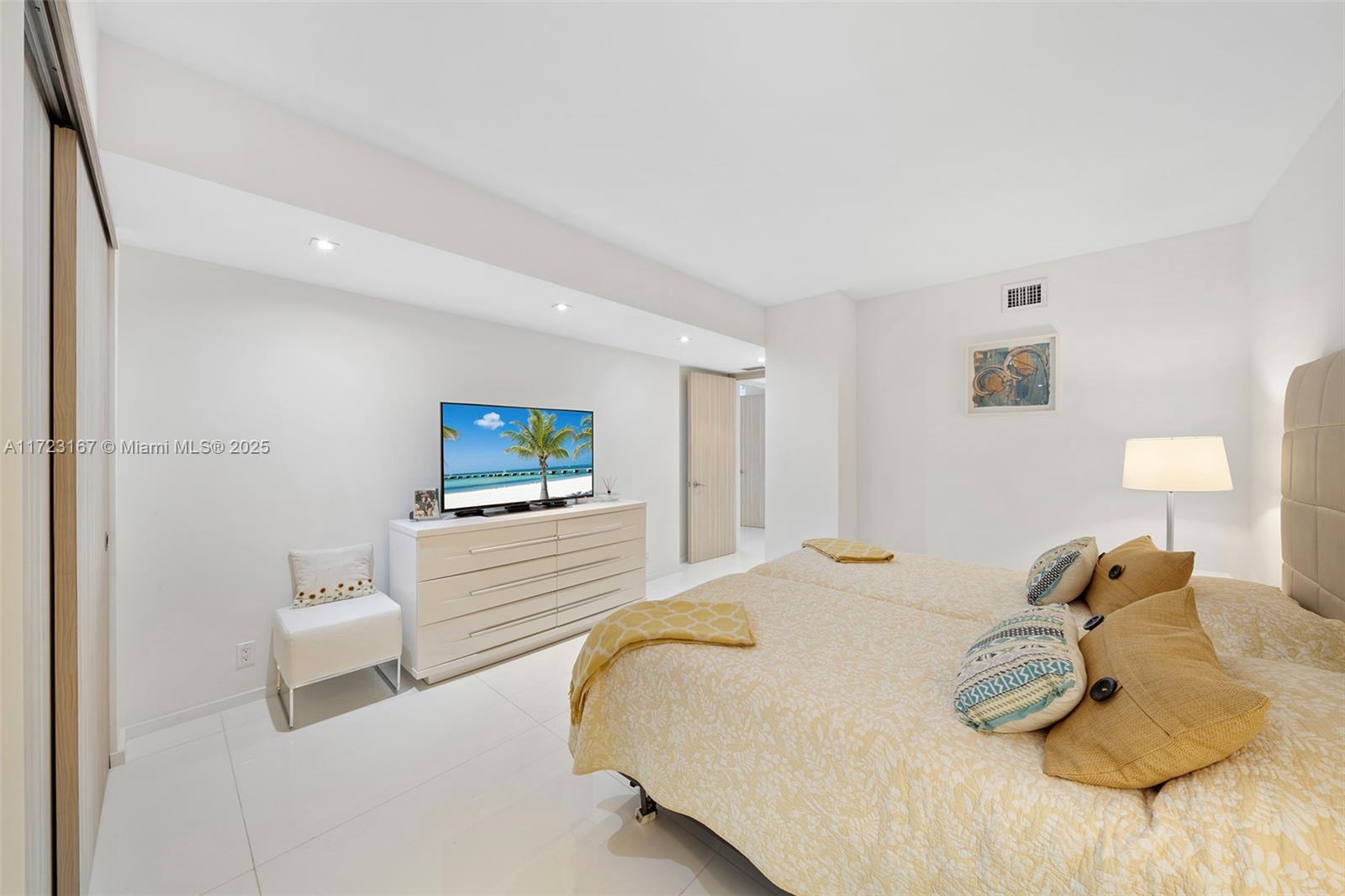 10155 Collins Ave #1002 + CABANA #2, Bal Harbour FL 33154