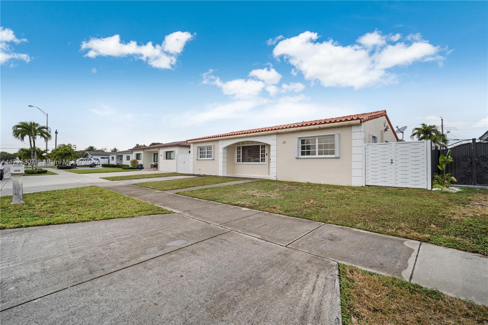 331 E 60th St, Hialeah, Florida image 2