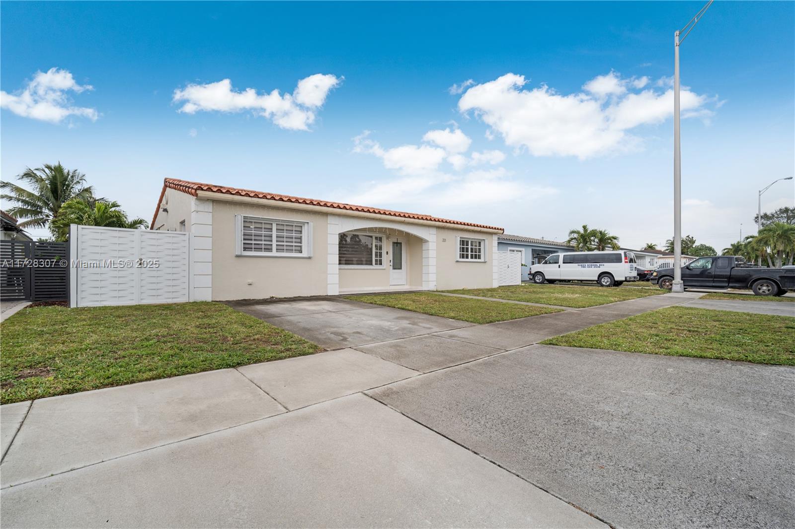 331 E 60th St, Hialeah, Florida image 3