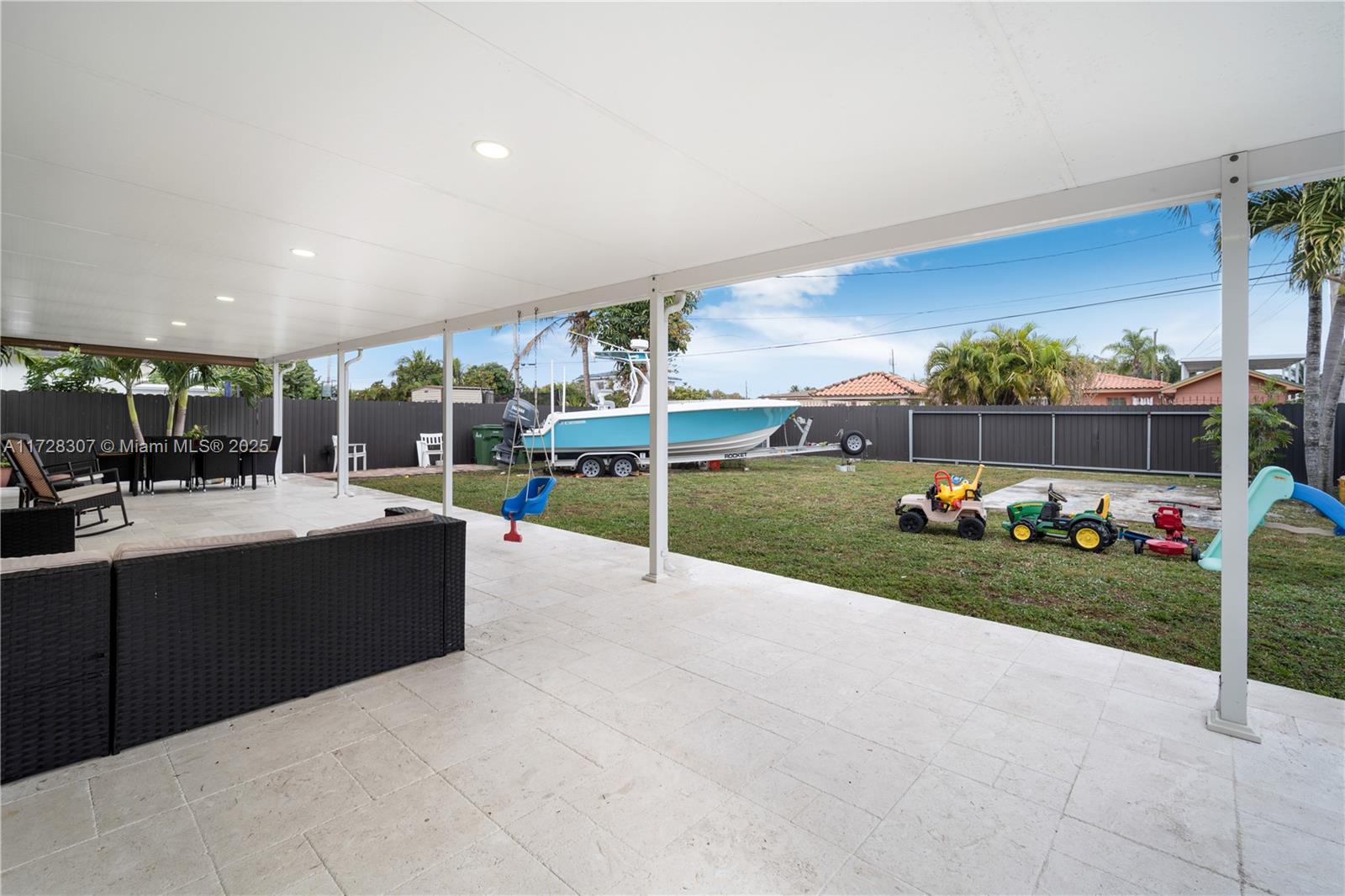 331 E 60th St, Hialeah, Florida image 38