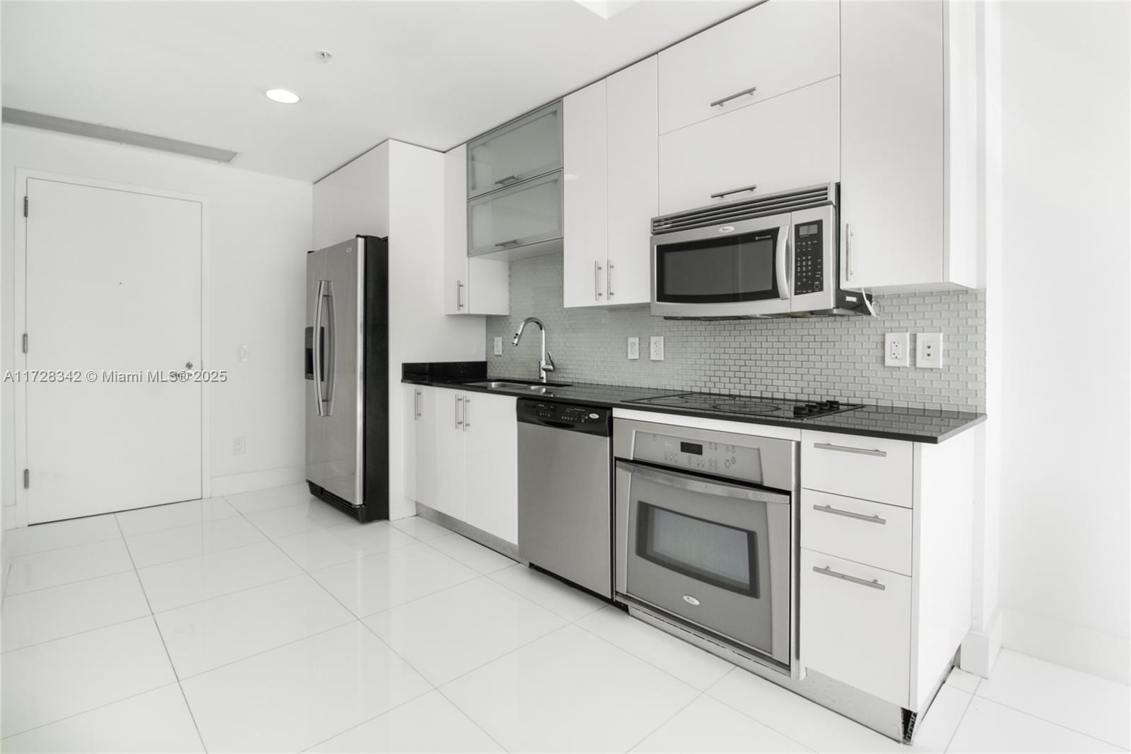 60 SW 13 ST #2208, Miami FL 33130