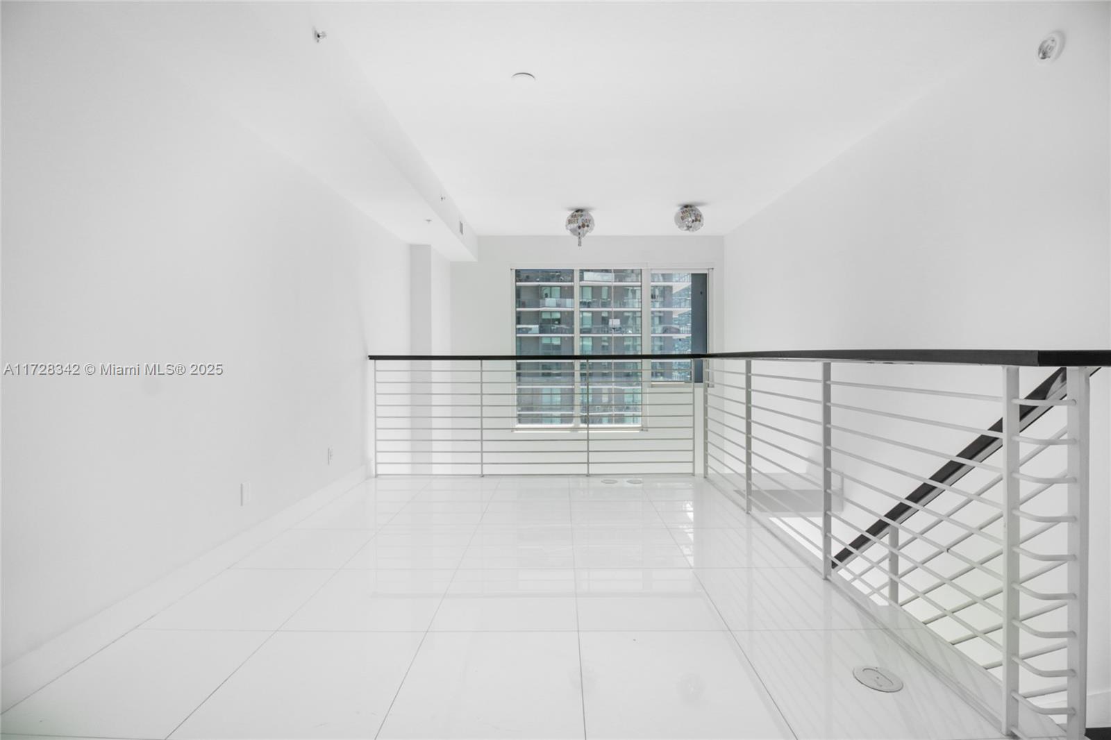 60 SW 13 ST #2208, Miami FL 33130