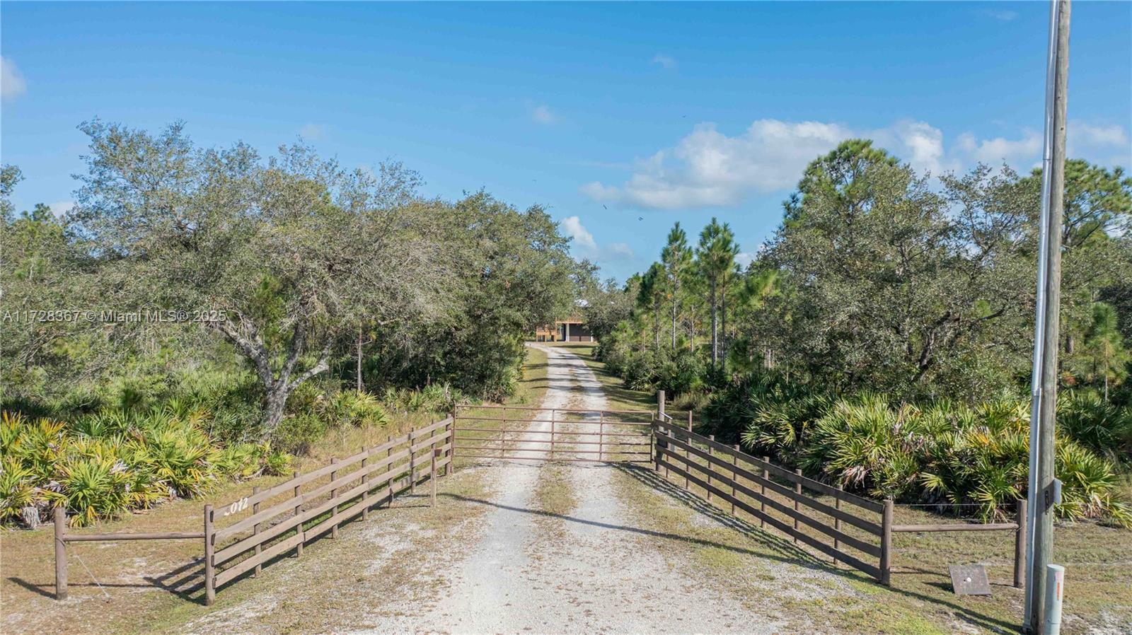 2072 Nine Mile Rd, Other City - In The State Of Florida, Florida image 1