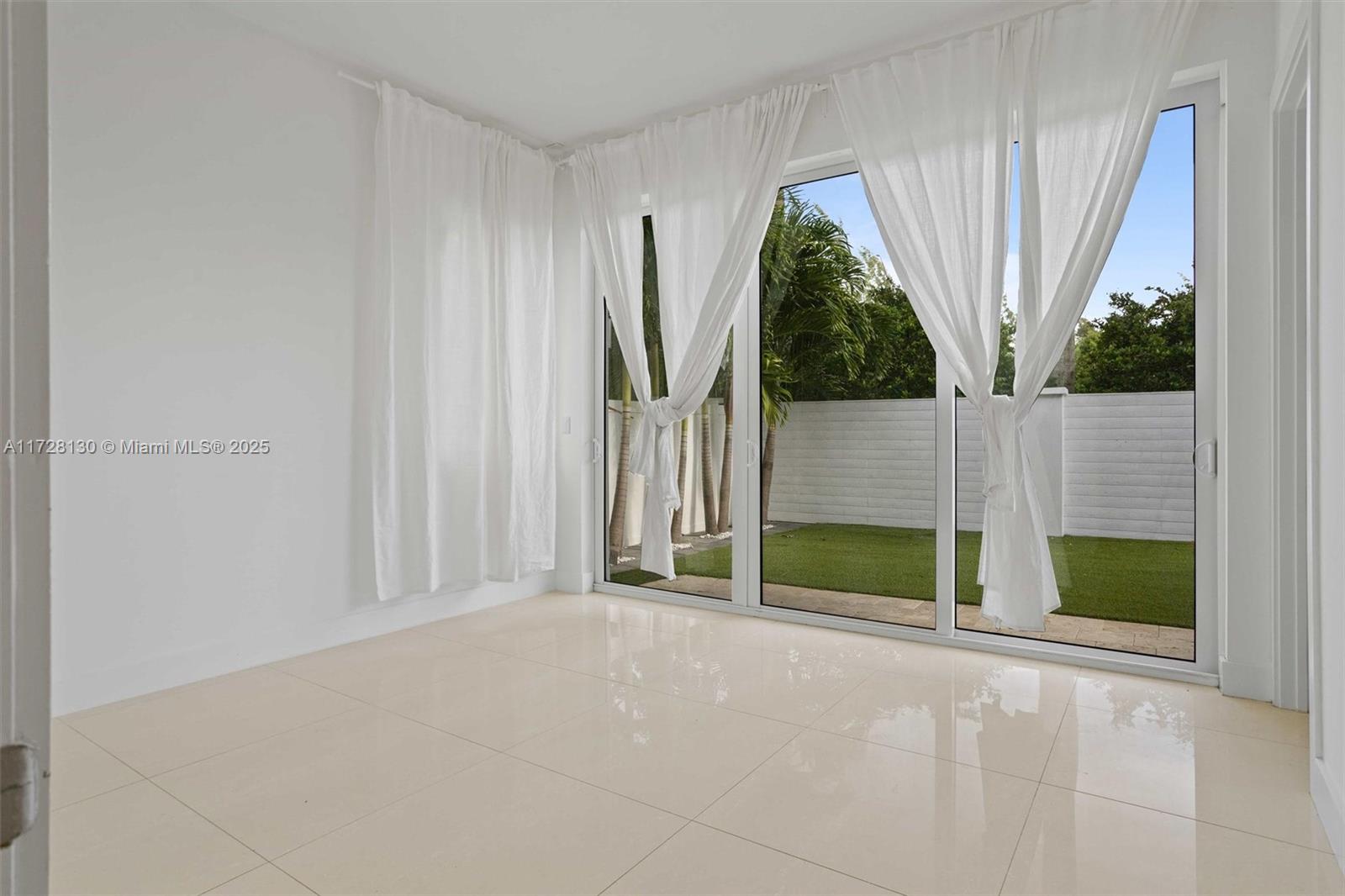10296 NW 74th Ter, Doral, Florida image 4