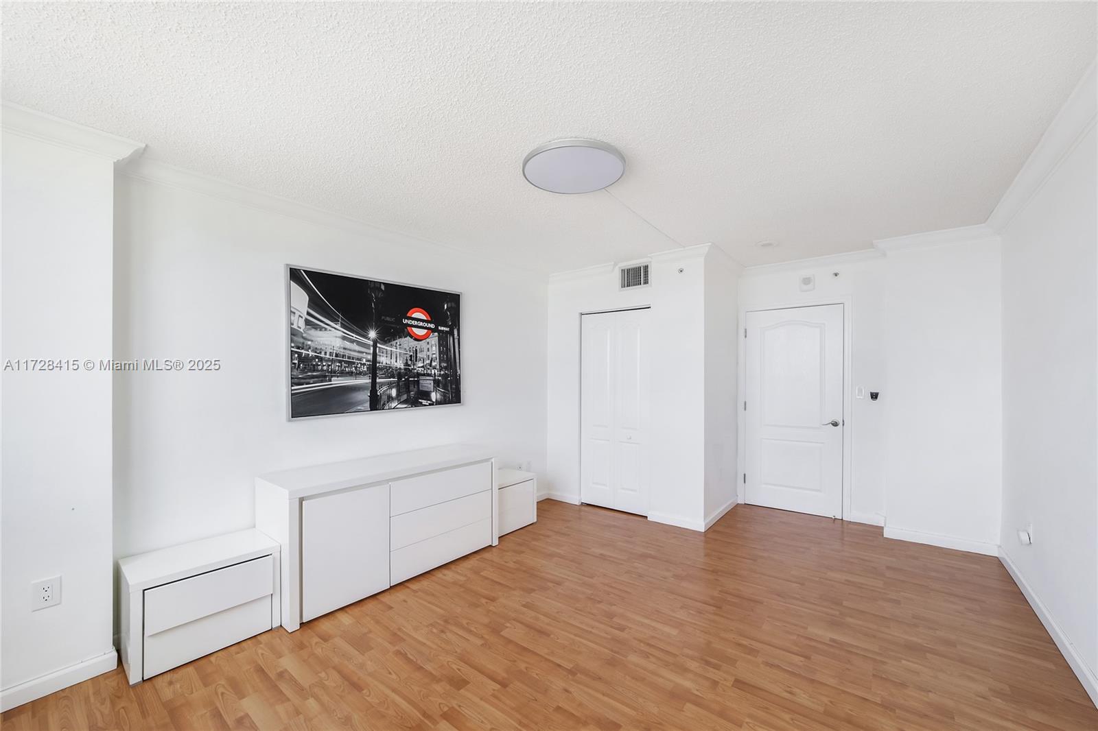 90 Alton Rd #2909, Miami Beach FL 33139