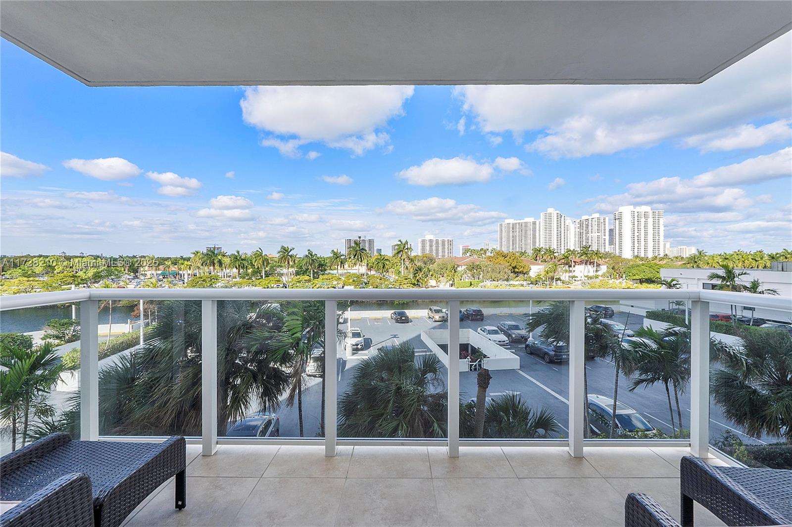 3625 N Country Club Dr #410, Aventura, Florida image 28