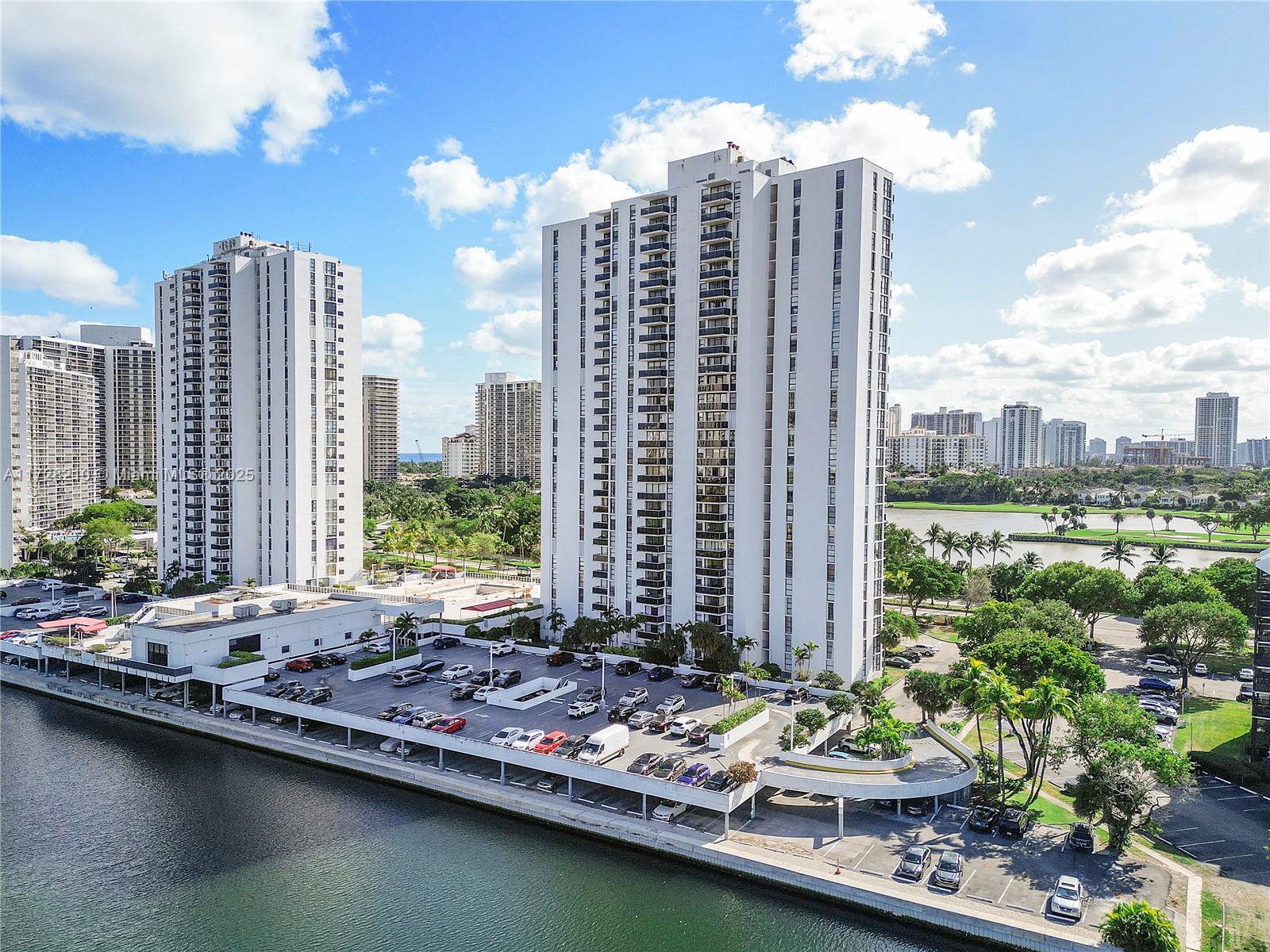 3625 N Country Club Dr #410, Aventura, Florida image 5