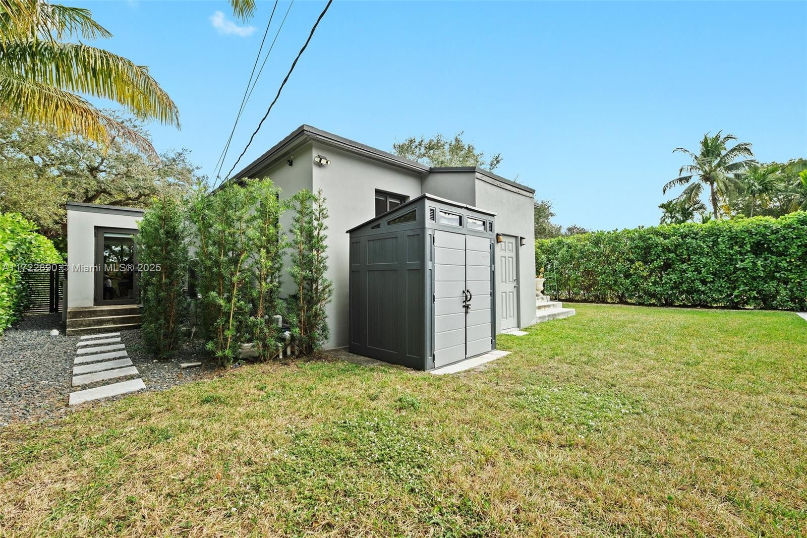 620 Cardinal St, Miami Springs, Florida image 24