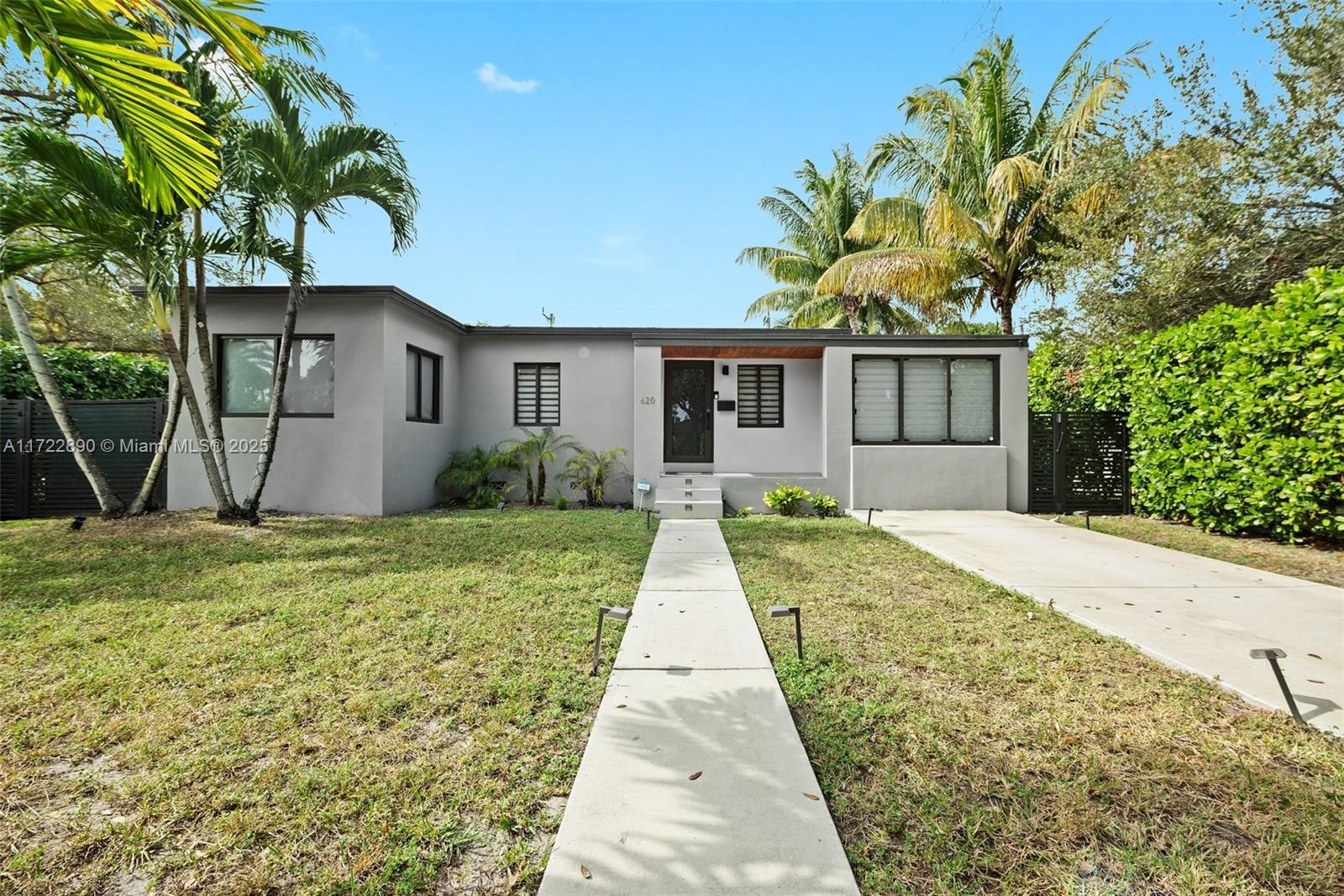 620 Cardinal St, Miami Springs, Florida image 3