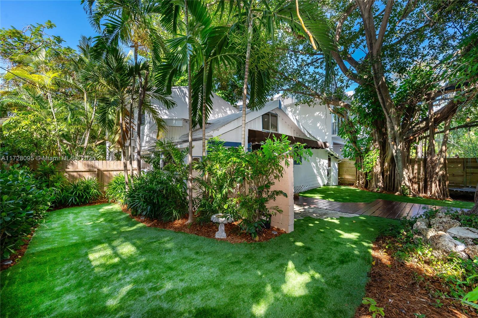 2869 Shipping Ave, Coconut Grove, Florida image 7