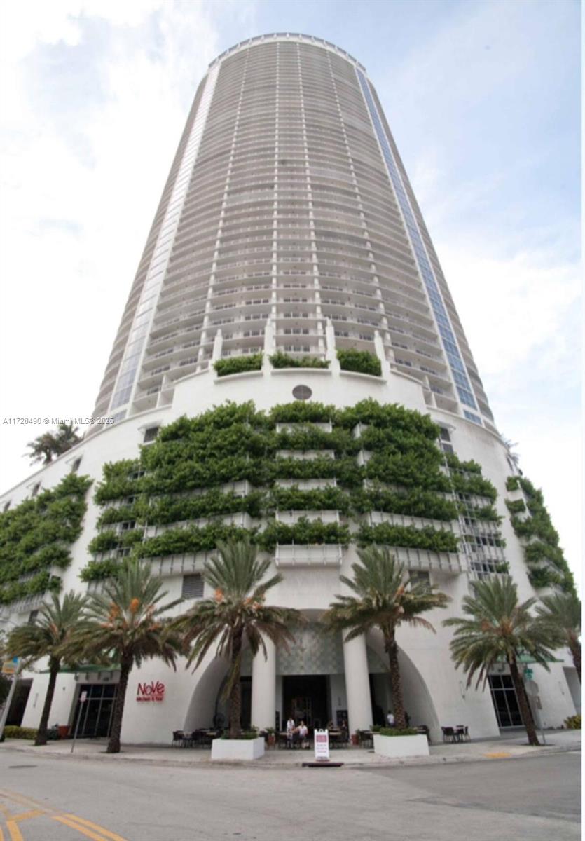 ATTENTION INVESTORS. Airbnb APPROVED & ALLOWED W/ 30 DAY MIN. Experience Luxury Living in the ICONIC OPERA TOWER, next to Miami's Opera House and Waterfront Park, offering Tennis, Beach Volleyball, Basketball, and Dog Parks. Within walking distance to the Kaseya Center (Miami Arena), Perez Art Museum, Frost Museum of Science, Miami Beach Yacht Club & Marina, Port of Miami and REAL PADEL MIAMI. This unit overlooks the Pool Deck and offers stunning Skyline, Biscayne Bay and City views from the Oversized Balcony. Amenities include Jacuzzi, Sauna, Pool Deck, Fitness Center w/Cardio/Yoga, Media & Entertainment Room, 24-hr convenience store, security, valet and concierge. Restaurant/Bar located on the first floor. UNIT SELLING FURNISHED, MOTIVATED SELLER.