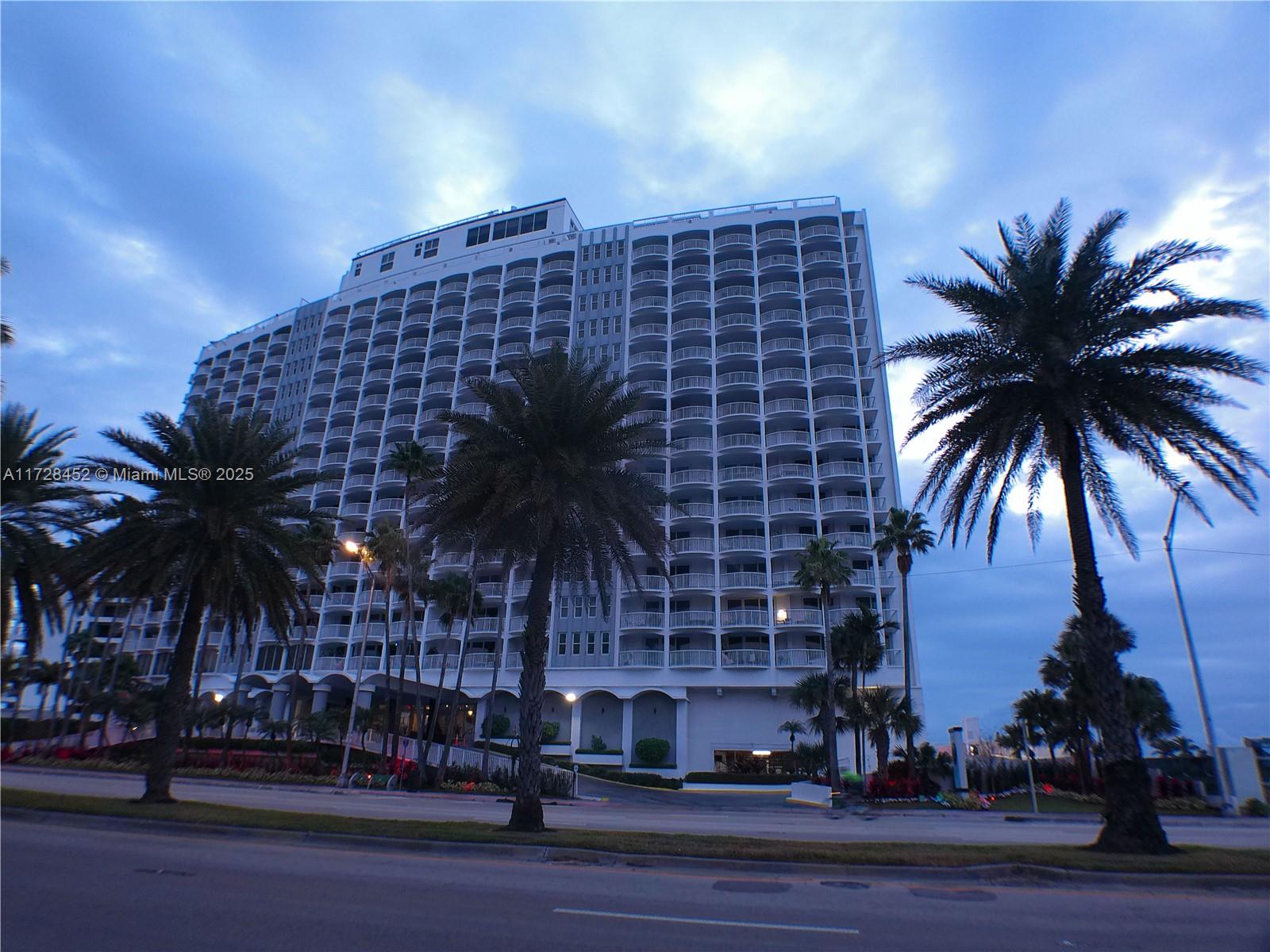 5401 Collins Ave #130, Miami Beach, Florida image 41