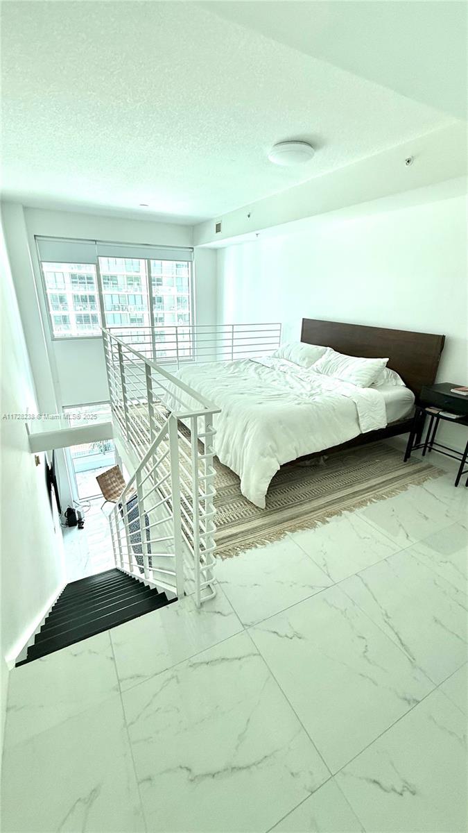 60 SW 13th St #1622, Miami FL 33130