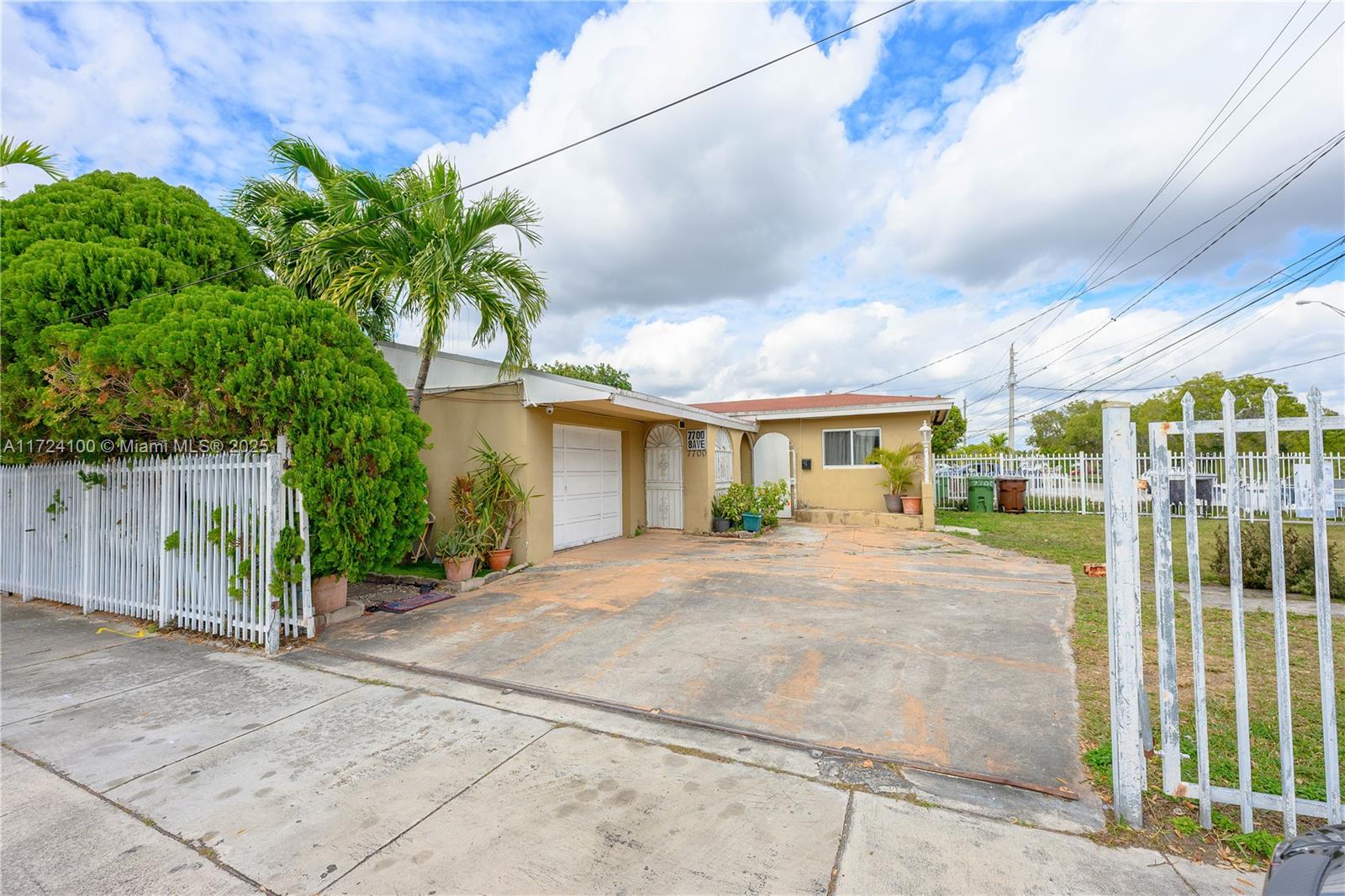 7700 W 8th Ave, Hialeah, Florida image 4