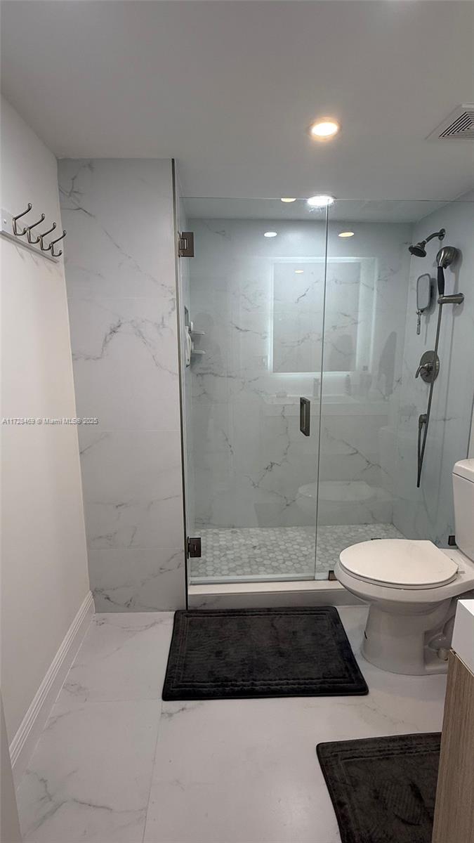 3625 N Country Club Dr #509, Aventura, Florida image 13