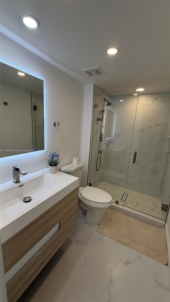 3625 N Country Club Dr #509, Aventura, Florida image 17