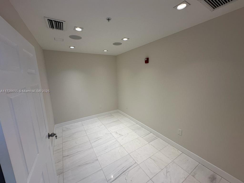 1001 10th Ave. South #101, Naples, Florida image 17