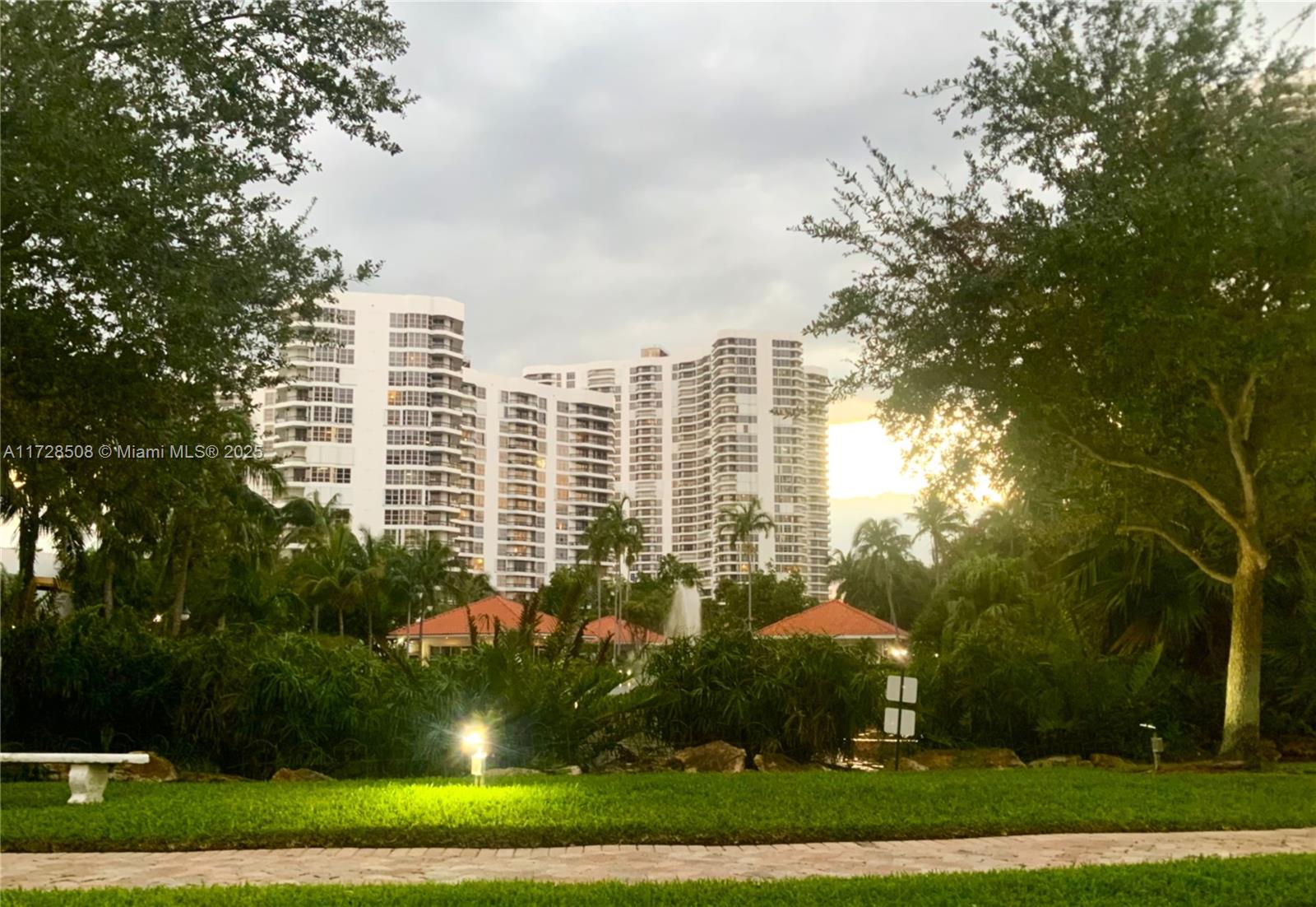 3600 Mystic Pointe #1801, Aventura, Florida image 23