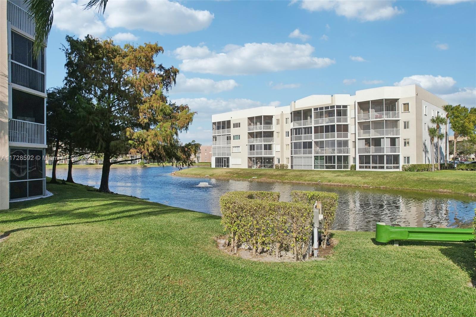 7633 Granville Dr #205, Tamarac, Florida image 24