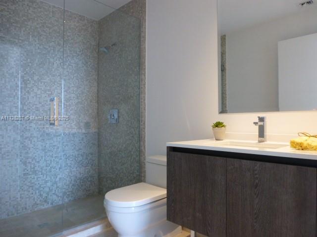 88 SW 7th St #2203, Miami FL 33130