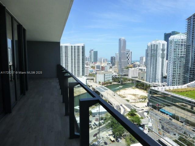 88 SW 7th St #2203, Miami FL 33130