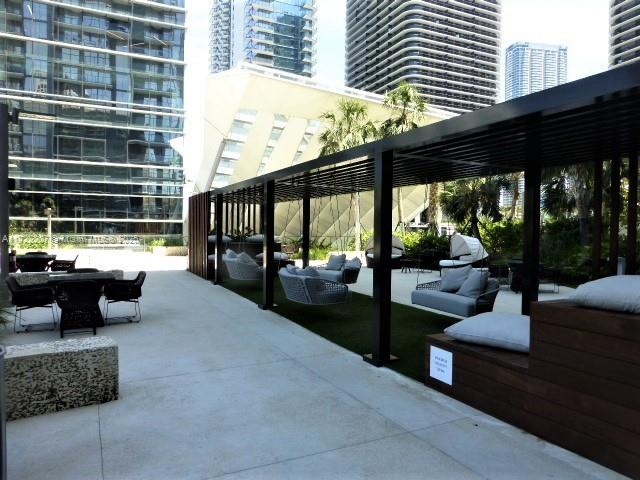 88 SW 7th St #2203, Miami FL 33130
