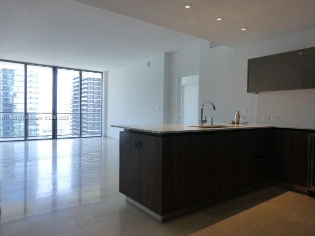 88 SW 7th St #2203, Miami FL 33130