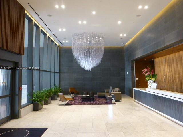 88 SW 7th St #2203, Miami FL 33130