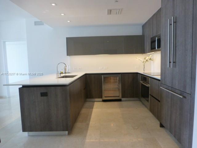 88 SW 7th St #2203, Miami FL 33130