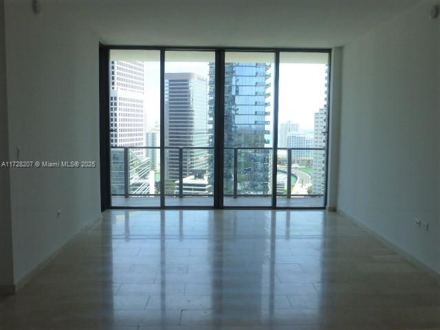 88 SW 7th St #2203, Miami FL 33130